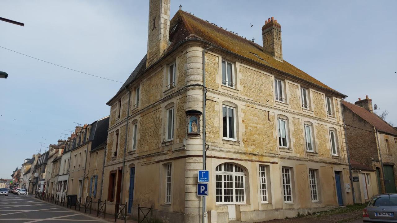 Charmant Studio En Centre-Ville. Saint-Pierre-en-Auge Екстер'єр фото